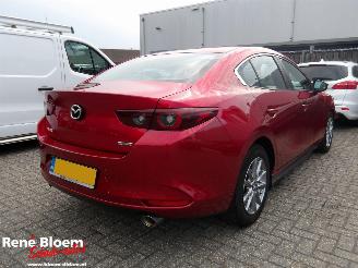 damaged passenger cars Mazda 3 2.0 e-SkyActiv-X MHybrid 186 Comfort 2022/3