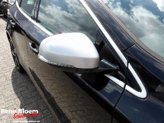 Volvo V-40 D4 R-Design Navi 190pk picture 8