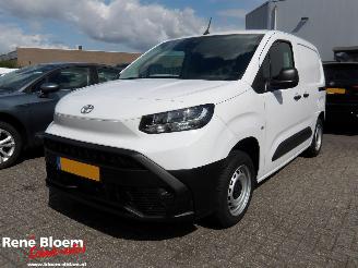 krockskadad bil bedrijf Toyota Proace CITY1.5D-4D L1 Challenger 102pk 2024/12