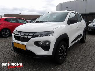 Vaurioauto  passenger cars Dacia Spring Essential 27kwh 2024/2