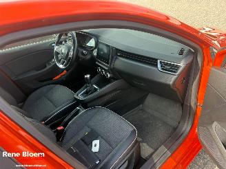 Renault Clio 1.0 TCe Intens 5drs picture 6