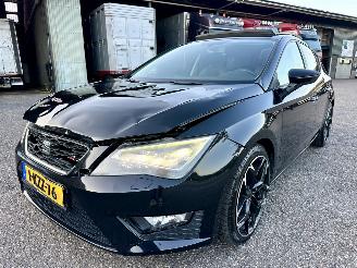 Seat Leon 1.4 TSI 140pk 6-bak FR Bus 5drs - pano - nap - vaste prijs - navi - half leer - stoelverw - sportonderstel - 18 inch lmv picture 2