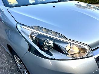 Peugeot 208 1.2 PureTech 82pk BlueLion 5drs - 86dkm nap - navi - cruise - pdc - airco - aux - usb - touchscreen - facelift picture 7