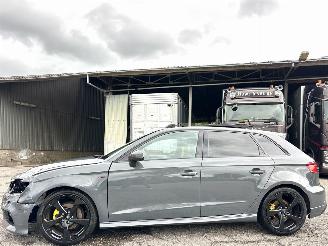 Voiture accidenté Audi A3 Sportback 1.5 TFSI S-Line Edition 2018/3