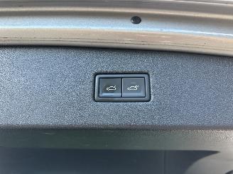 Volkswagen Tiguan 1.4 TSI 150pk aut + f1 R-Line - pano - nap - massage - trekh - front + line assist - dynaudio - virtual picture 94