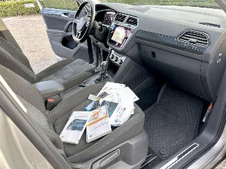 Volkswagen Tiguan 1.4 TSI 150pk aut + f1 R-Line - pano - nap - massage - trekh - front + line assist - dynaudio - virtual picture 19