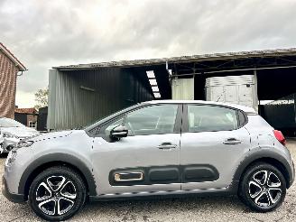 Unfallwagen Citroën C3 1.2 PureTech 83pk C-Series - navi - line assist - clima - cruise - apple carpl - 66dkm nap - licht + regensensor 2022/12