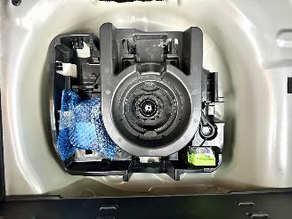 Citroën C3 1.2 PureTech 83pk C-Series - navi - line assist - clima - cruise - apple carpl - 66dkm nap - licht + regensensor picture 74