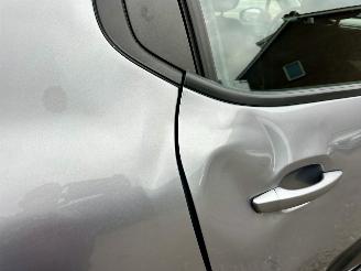 Citroën C3 1.2 PureTech 83pk C-Series - navi - line assist - clima - cruise - apple carpl - 66dkm nap - licht + regensensor picture 97