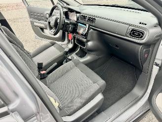 Citroën C3 1.2 PureTech 83pk C-Series - navi - line assist - clima - cruise - apple carpl - 66dkm nap - licht + regensensor picture 24