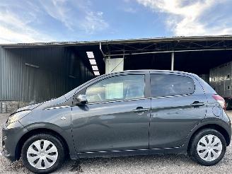 Damaged car Peugeot 108 1.0 e-VTi 72pk Active 5drs - 96dkm nap - airco - led - elektr pakket - aux - usb - privacy glass - bwjr 2021 2021/2