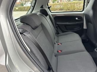 Volkswagen Up! 1.0i 65pk 5drs - nap - airco - line assist - bleutooth - aux - elektr ramen - led - facelift - rijdbaar picture 45