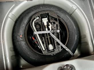 Volkswagen Up! 1.0i 65pk 5drs - nap - airco - line assist - bleutooth - aux - elektr ramen - led - facelift - rijdbaar picture 47