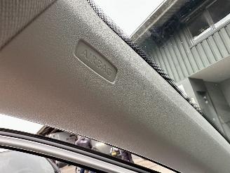 Volkswagen Up! 1.0i 65pk 5drs - nap - airco - line assist - bleutooth - aux - elektr ramen - led - facelift - rijdbaar picture 26