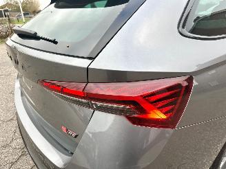 Skoda Octavia RS 2.0 TSI 265pk Aut + F1 Combi - pano - crystal light - front + line + side assist - virtual - 19 inch - keyless picture 94