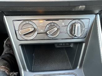 Volkswagen Polo 1.0 TSI 95pk Life 5drs - 76dkm nap - front + line assist - acc - pdc v+a - airco - cruise - carplay - lmv picture 42