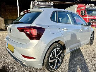 Volkswagen Polo 1.0 TSI 95pk Life 5drs - 76dkm nap - front + line assist - acc - pdc v+a - airco - cruise - carplay - lmv picture 5