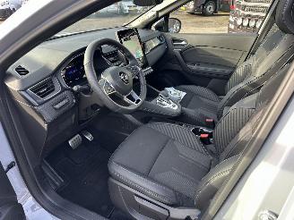 Renault Captur 1.6 E-Tech full hybrid 145 esprit Alpine - nap - pano - harman - 360cam - stuurverw - front + line + side assist picture 16