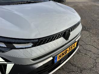 Renault Captur 1.6 E-Tech full hybrid 145 esprit Alpine - nap - pano - harman - 360cam - stuurverw - front + line + side assist picture 116