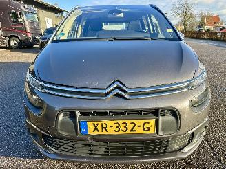 Citroën C4 Spacetourer 1.2T 131pk aut + f1 Bus 7-pers - nap - navi - virtual - line assist - keyless entry + start - pdc picture 3