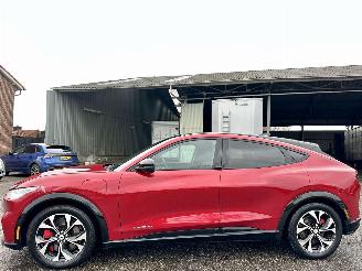 Avarii autoturisme Ford Mustang Mach-e 75 kWh awd 371pk aut premium - pano - 360cam - leer - stoel + stuurverw - b&o - front + line + side assist 2023/5