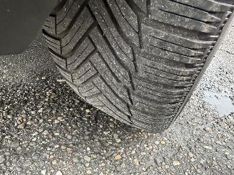 Peugeot 3008 1.2 Turbo 131pk 6-bak Premium - nap - navi - cam - virtual - elektr klep - 19 inch - line assist - keyless - pdc v+a picture 81