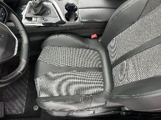 Peugeot 3008 1.2 Turbo 131pk 6-bak Premium - nap - navi - cam - virtual - elektr klep - 19 inch - line assist - keyless - pdc v+a picture 49