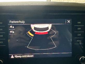 Skoda Karoq 1.5 TSI 150pk 7-Traps aut Bus.Edition - nap - navi - stoelverw - pdc - keyless start - inkl trekhaak picture 40