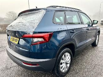 Skoda Karoq 1.5 TSI 150pk 7-Traps aut Bus.Edition - nap - navi - stoelverw - pdc - keyless start - inkl trekhaak picture 4
