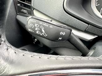 Skoda Karoq 1.5 TSI 150pk 7-Traps aut Bus.Edition - nap - navi - stoelverw - pdc - keyless start - inkl trekhaak picture 31