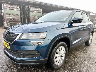 Skoda Karoq 1.5 TSI 150pk 7-Traps aut Bus.Edition - nap - navi - stoelverw - pdc - keyless start - inkl trekhaak picture 2