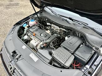 Volkswagen Passat 1.4 TSI 122pk dsg aut + f1 Highline - nap - dvd in hoofdsteunen - navi - clima - cruise - leer + stoelverw picture 10