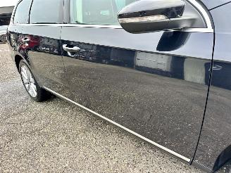 Volkswagen Passat 1.4 TSI 122pk dsg aut + f1 Highline - nap - dvd in hoofdsteunen - navi - clima - cruise - leer + stoelverw picture 93