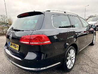 Volkswagen Passat 1.4 TSI 122pk dsg aut + f1 Highline - nap - dvd in hoofdsteunen - navi - clima - cruise - leer + stoelverw picture 5