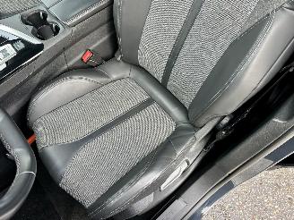 Peugeot 3008 1.2T PureTech 131pk aut + f1 Première - virtual - line + side assist - clima - cruise - pdc v+a - privacy glass picture 45