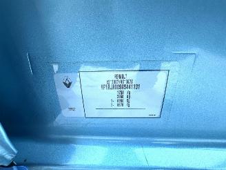 Renault Clio gereserveerd 1.6 E-Tech Hybrid 8-traps aut 140 Intens - nap - 360cam - keyless - navi - front + line + side + park assist - virtual picture 56