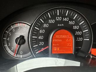 Nissan Micra 1.2i 80pk Connect Edition 5drs - navi - clima - cruise - pdc v+a - licht + regensensor - gebruikerssporen picture 26