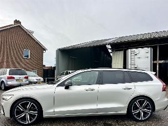 Unfallwagen Volvo V-60 2.0 B4 R-Design 2020/7