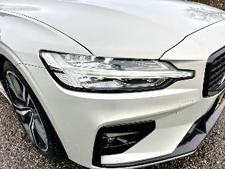 Volvo V-60 2.0 B4 R-Design picture 8