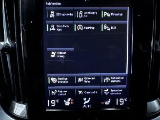 Volvo V-60 2.0 B4 Hybrid 8-traps aut R-Design - nap - virtual - leer - stuur + stoelverw - trekh - front + line + side assist picture 25