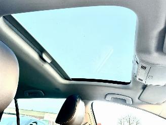 Volkswagen Golf 1.2 TSI 105pk 6-bak Highl 5drs - pano - nap - xenon - massage - navi - stoelverw - half leer - bearlock picture 34