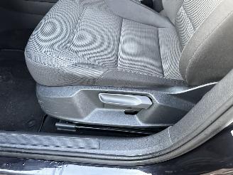 Volkswagen Golf 1.5 TSI 131pk 7-Traps aut + f1 comf bns 5drs - carplay - front assist - acc - pdc v+a - inkl trekh - privacy glass picture 53