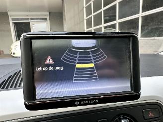 Seat Mii 1.0i 75pk Style Chic 5drs - pano - nap - navi - city safety system - pdc - stoelverw - cruise contr picture 25