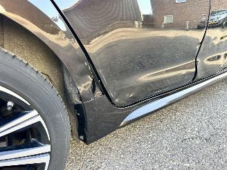 Toyota Corolla Touring sports 1.8 Hybrid aut Dynamic - nap - keyless - navi - cam - trekh - front + line assist - pdc v+a picture 90