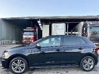damaged passenger cars Volkswagen Polo 1.0 TSI 95pk automaat R-Line Ed - nap - navi - acc - front assist - carplay - camera - pdc v+a 2021/10