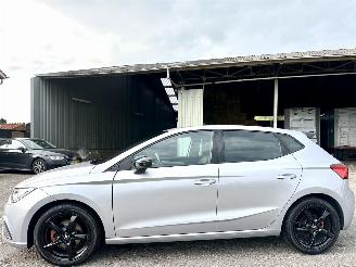 Unfallwagen Seat Ibiza FR 1.0 TSI 110pk 7-traps aut + F1 5drs - nap - navi - camera - sfeerverl - front + line assist - virtual cockpit 2021/11