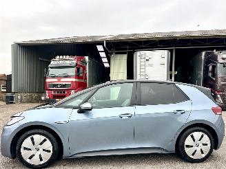 Unfallwagen Volkswagen ID.3 Pro 58kWh 145pk 2021/12