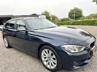 BMW 3-serie Touring 320i 184pk 8-traps aut High Executive - nap - xenon - beige leer - stoelverw - navi - pdc - elektr klep picture 4