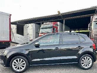 Coche accidentado Volkswagen Polo 1.4 TDI 75pk BlueMotion 5drs - navi - clima - cruise - facelift - bleutooth - pdc v+a - front assist - privacy glass 2016/3