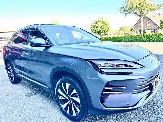 BYD Seal U 1.5 DM-i Plug-In Hybrid 180pk aut FWD Boost - pano - nap - head up - stuurverw - stoelkoeling - infinity - 360cam - 1e eig picture 4